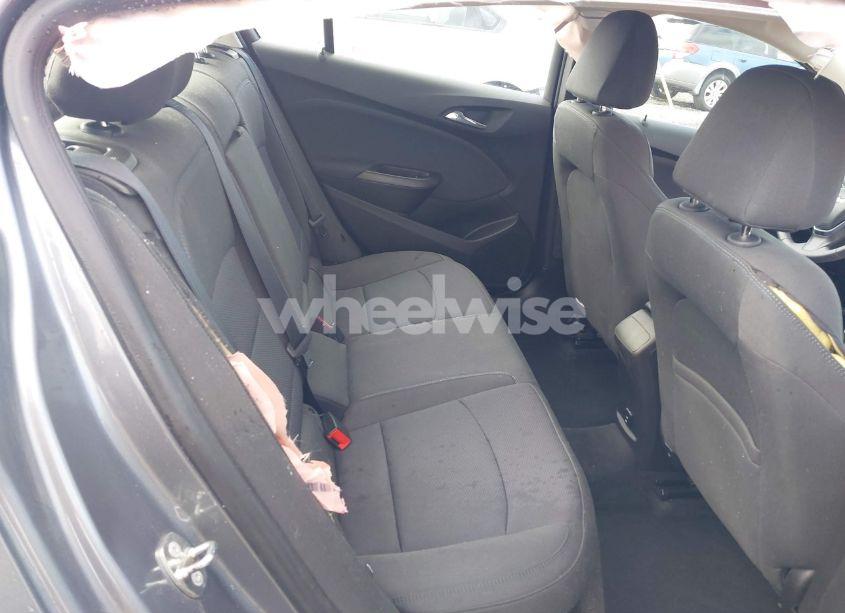 Photo 8 of 2018 Chevrolet Cruze LT AUTO (VIN 1G1BE5SM9J7141318)