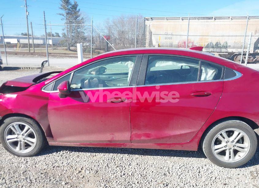 Photo 14 of 2018 Chevrolet Cruze LT AUTO (VIN 1G1BE5SM9J7161357)