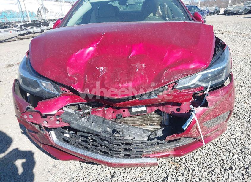 Photo 6 of 2018 Chevrolet Cruze LT AUTO (VIN 1G1BE5SM9J7161357)