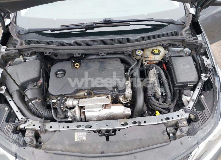 Photo 10 of 2018 Chevrolet Cruze LT AUTO (VIN 1G1BE5SM9J7164694)