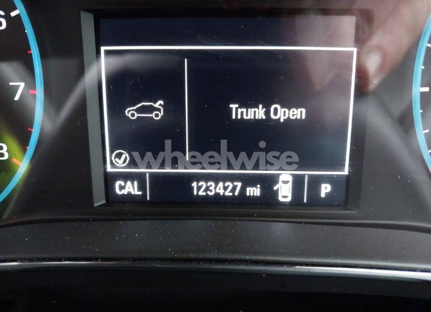 Photo 15 of 2018 Chevrolet Cruze LT AUTO (VIN 1G1BE5SM9J7164694)