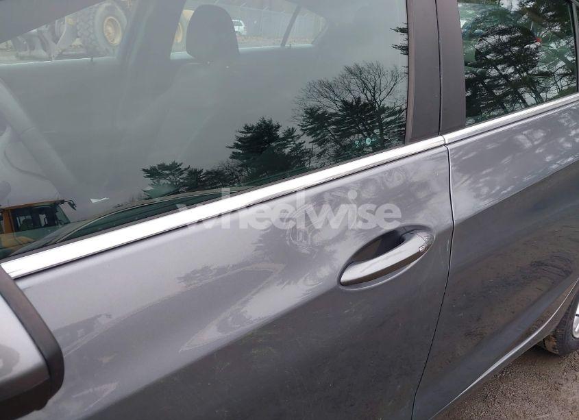 Photo 18 of 2018 Chevrolet Cruze LT AUTO (VIN 1G1BE5SM9J7164694)