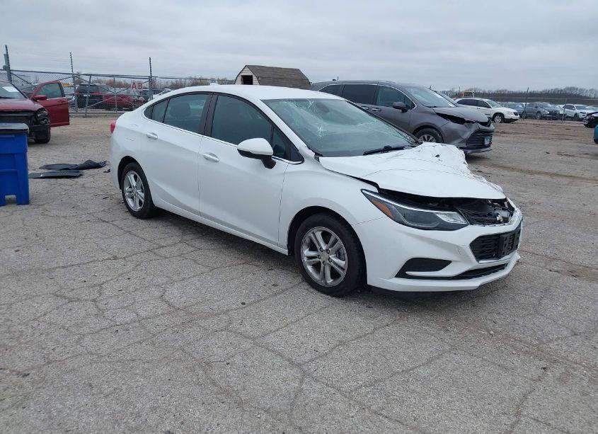 2018 Chevrolet Cruze LT AUTO (VIN 1G1BE5SM9J7166364) main photo