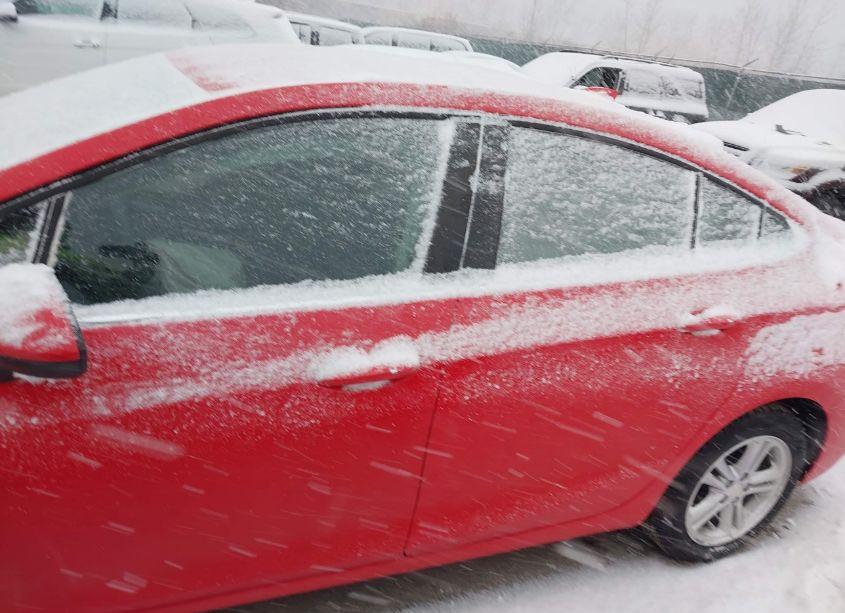 Photo 15 of 2018 Chevrolet Cruze LT AUTO (VIN 1G1BE5SM9J7179549)