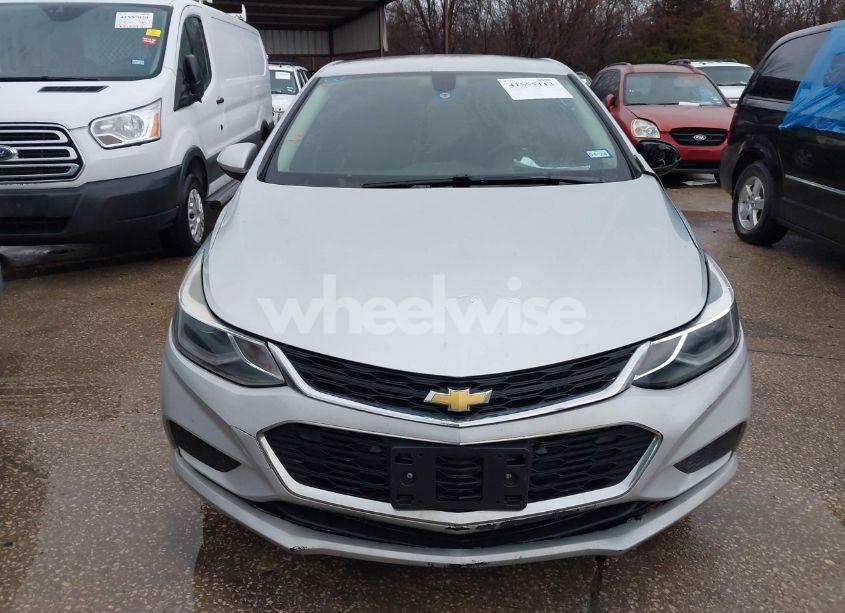 Photo 12 of 2018 Chevrolet Cruze LT AUTO (VIN 1G1BE5SM9J7182645)
