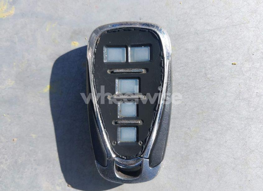 Photo 11 of 2018 Chevrolet Cruze LT AUTO (VIN 1G1BE5SM9J7182922)