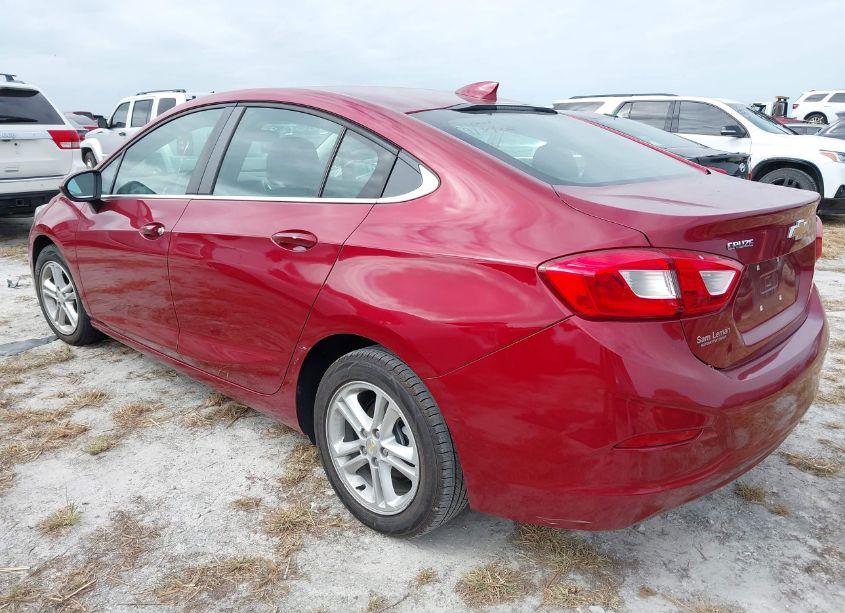 Photo 3 of 2018 Chevrolet Cruze LT AUTO (VIN 1G1BE5SM9J7187151)