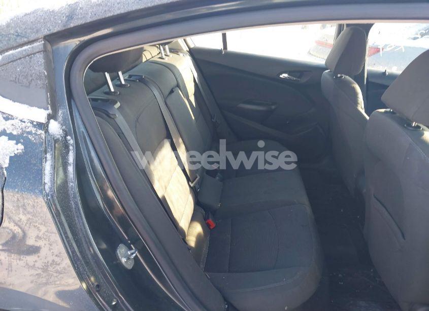 Photo 8 of 2018 Chevrolet Cruze LT AUTO (VIN 1G1BE5SM9J7201226)