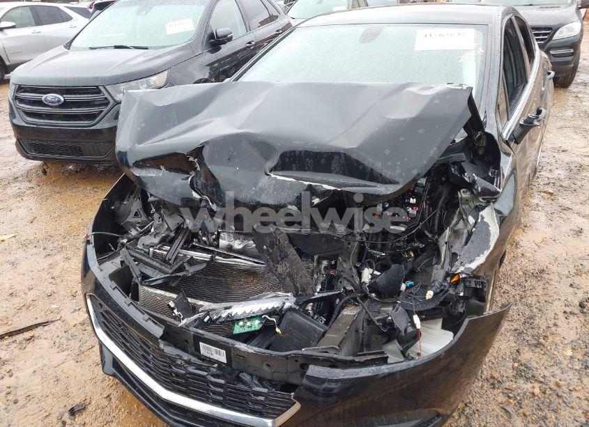 Photo 6 of 2018 Chevrolet Cruze LT AUTO (VIN 1G1BE5SM9J7209214)