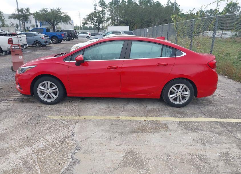 Photo 14 of 2018 Chevrolet Cruze LT AUTO (VIN 1G1BE5SM9J7233822)