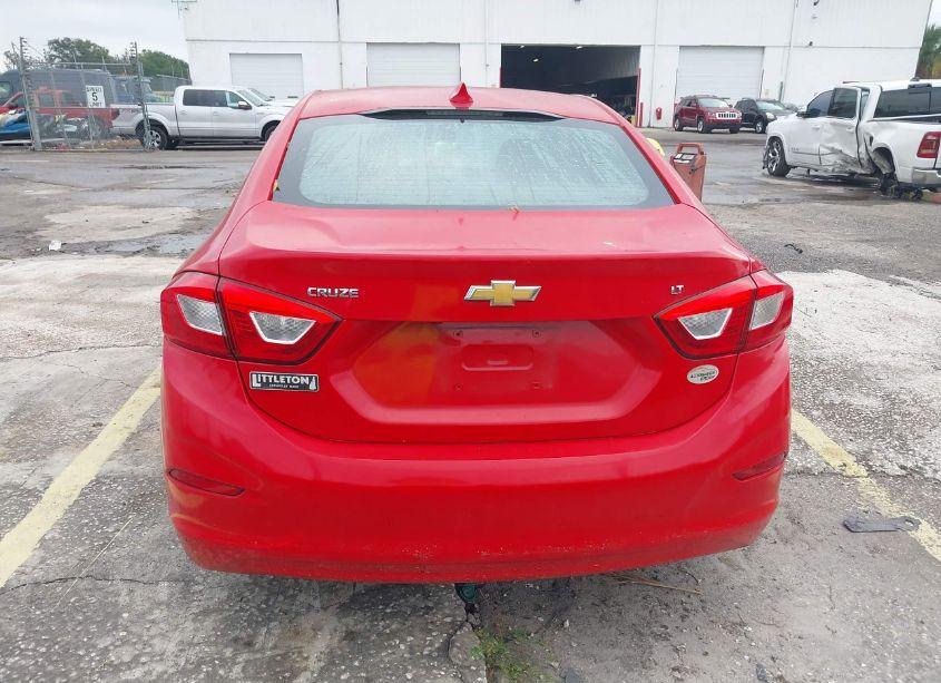 Photo 16 of 2018 Chevrolet Cruze LT AUTO (VIN 1G1BE5SM9J7233822)