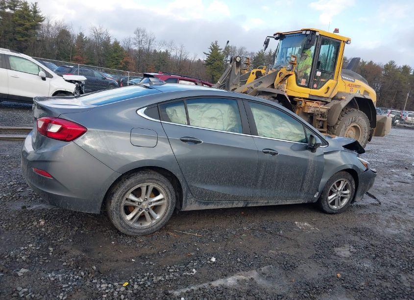 Photo 12 of 2018 Chevrolet Cruze LT AUTO (VIN 1G1BE5SM9J7241435)