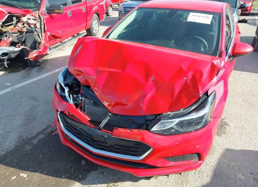 Photo 6 of 2018 Chevrolet Cruze LT AUTO (VIN 1G1BE5SM9J7248126)