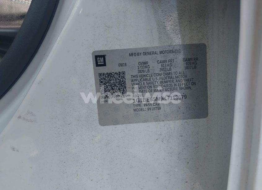 Photo 9 of 2019 Chevrolet Cruze LT (VIN 1G1BE5SM9K7113679)