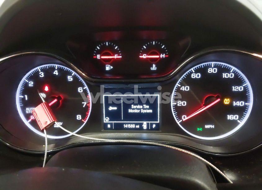 Photo 15 of 2019 Chevrolet Cruze LT (VIN 1G1BE5SM9K7118302)