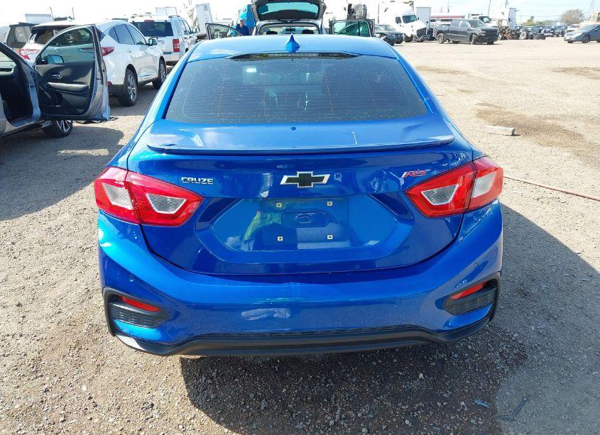 Photo 17 of 2019 Chevrolet Cruze LT (VIN 1G1BE5SM9K7137772)