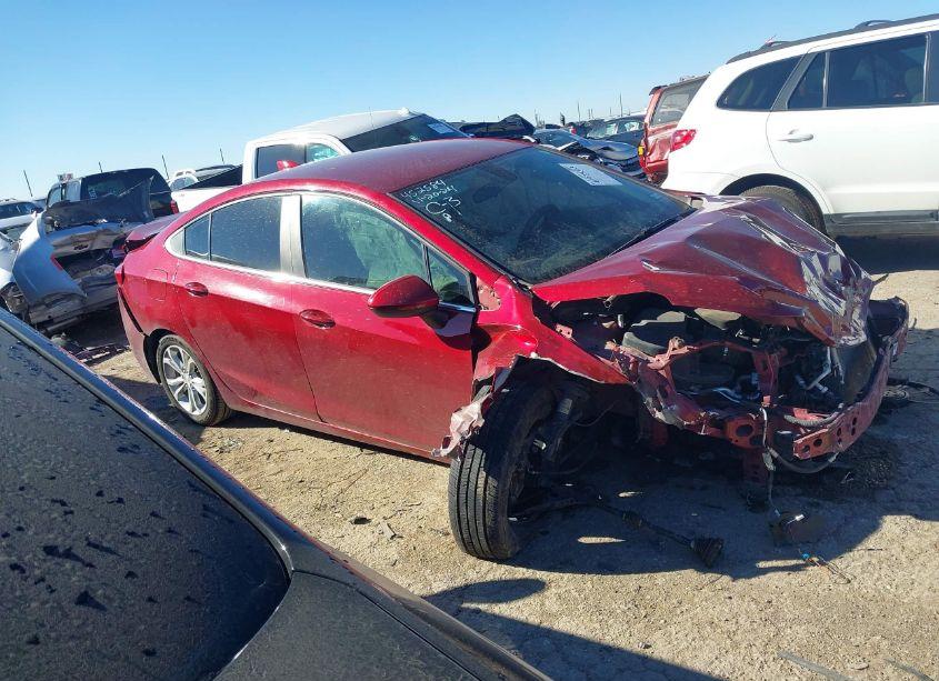 Photo 14 of 2019 Chevrolet Cruze LT (VIN 1G1BE5SM9K7139845)