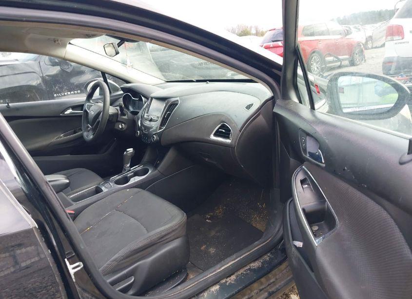 Photo 5 of 2016 Chevrolet Cruze LT AUTO (VIN 1G1BE5SMXG7290152)