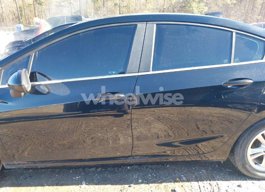 Photo 14 of 2016 Chevrolet Cruze LT AUTO (VIN 1G1BE5SMXG7302235)