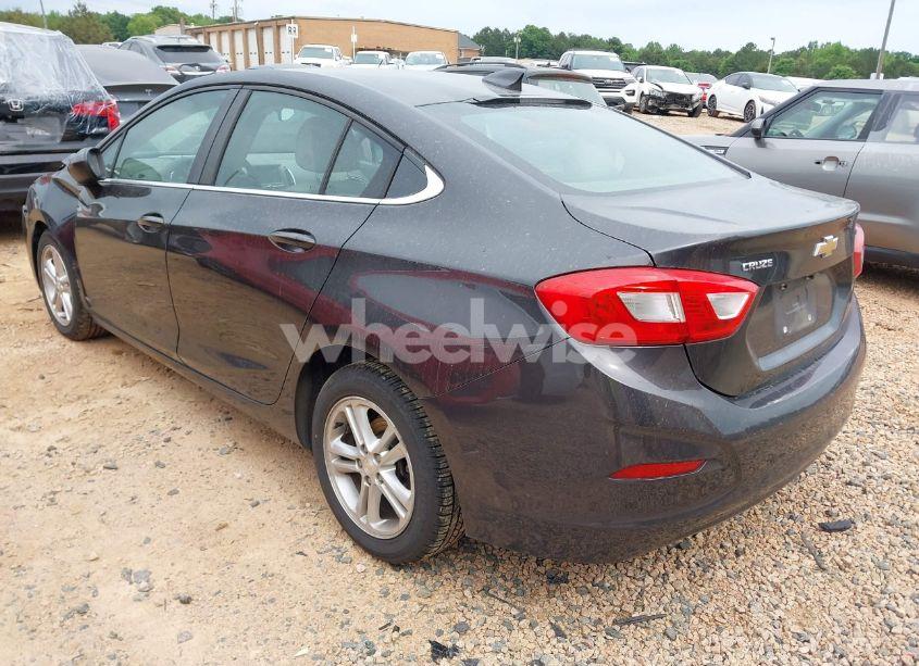 Photo 3 of 2016 Chevrolet Cruze LT AUTO (VIN 1G1BE5SMXG7318242)