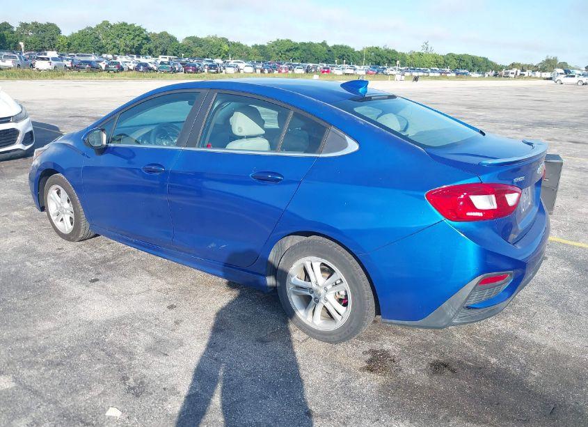 Photo 3 of 2016 Chevrolet Cruze LT AUTO (VIN 1G1BE5SMXG7325157)