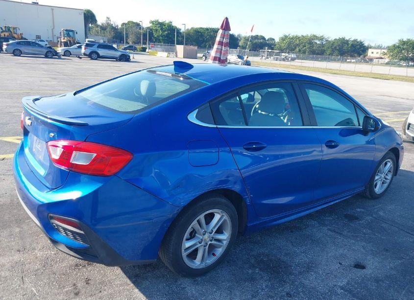 Photo 6 of 2016 Chevrolet Cruze LT AUTO (VIN 1G1BE5SMXG7325157)