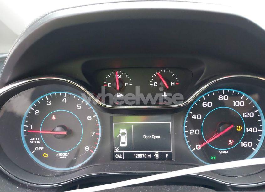 Photo 7 of 2017 Chevrolet Cruze LT AUTO (VIN 1G1BE5SMXH7102456)