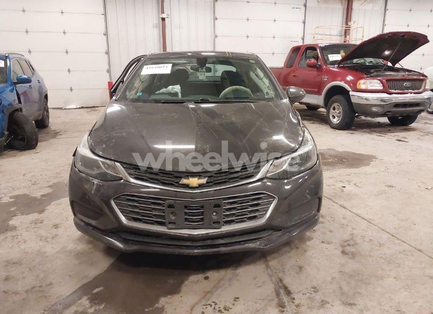 Photo 12 of 2017 Chevrolet Cruze LT AUTO (VIN 1G1BE5SMXH7105938)