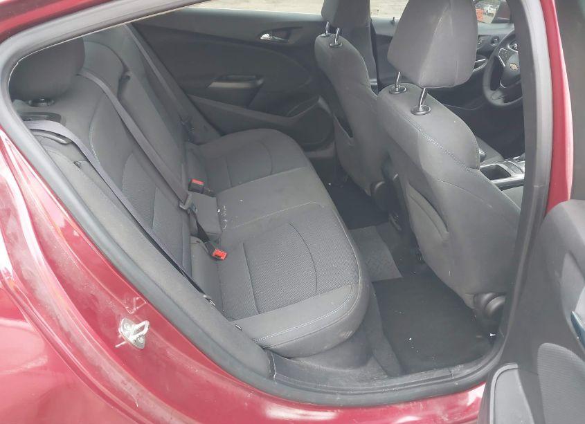 Photo 8 of 2017 Chevrolet Cruze LT AUTO (VIN 1G1BE5SMXH7132654)