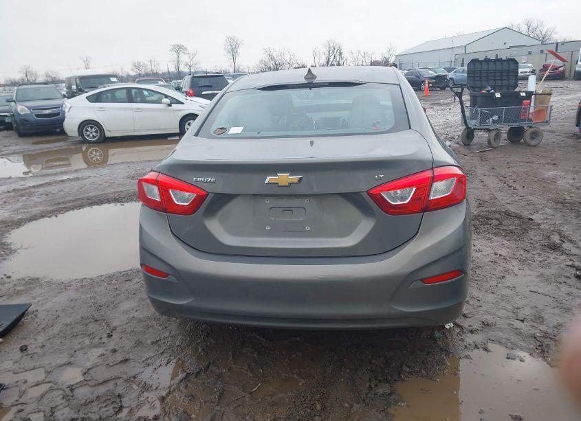 Photo 16 of 2017 Chevrolet Cruze LT AUTO (VIN 1G1BE5SMXH7148899)