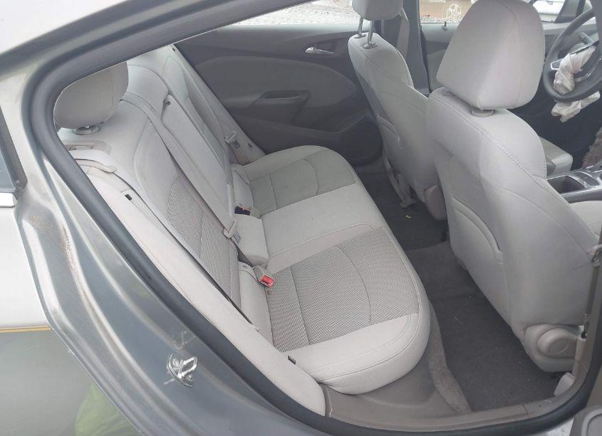 Photo 8 of 2017 Chevrolet Cruze LT AUTO (VIN 1G1BE5SMXH7148899)