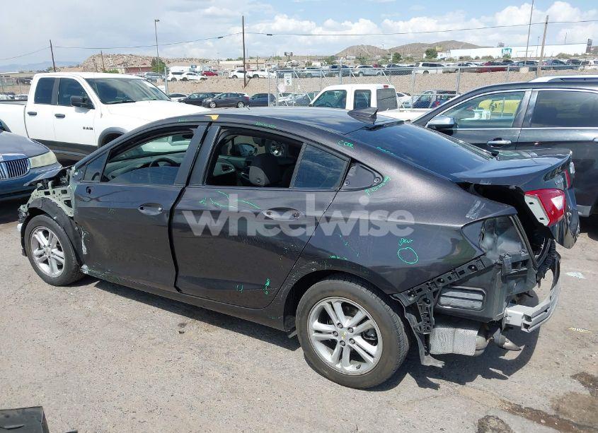 Photo 15 of 2017 Chevrolet Cruze LT AUTO (VIN 1G1BE5SMXH7154072)