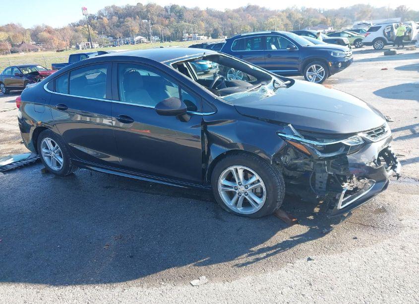 2017 Chevrolet Cruze LT AUTO (VIN 1G1BE5SMXH7175259) main photo