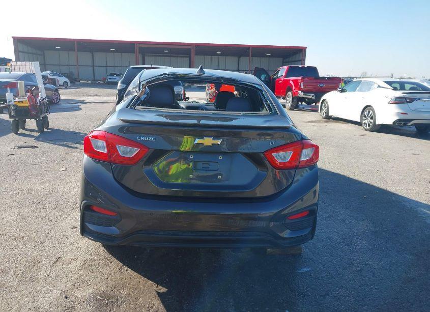 Photo 16 of 2017 Chevrolet Cruze LT AUTO (VIN 1G1BE5SMXH7175259)