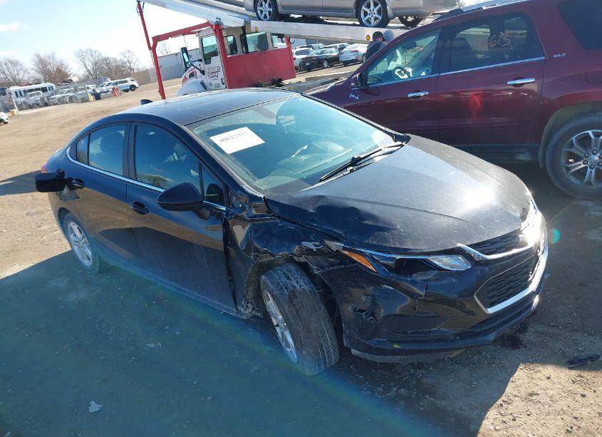 2017 Chevrolet Cruze LT AUTO (VIN 1G1BE5SMXH7184592) main photo