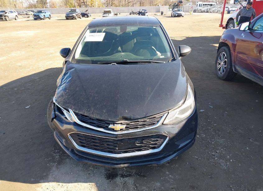 Photo 12 of 2017 Chevrolet Cruze LT AUTO (VIN 1G1BE5SMXH7184592)
