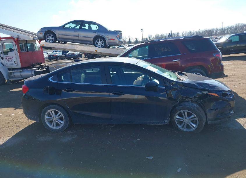 Photo 13 of 2017 Chevrolet Cruze LT AUTO (VIN 1G1BE5SMXH7184592)