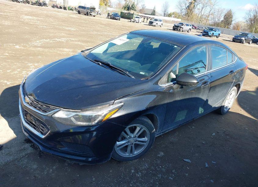 Photo 2 of 2017 Chevrolet Cruze LT AUTO (VIN 1G1BE5SMXH7184592)