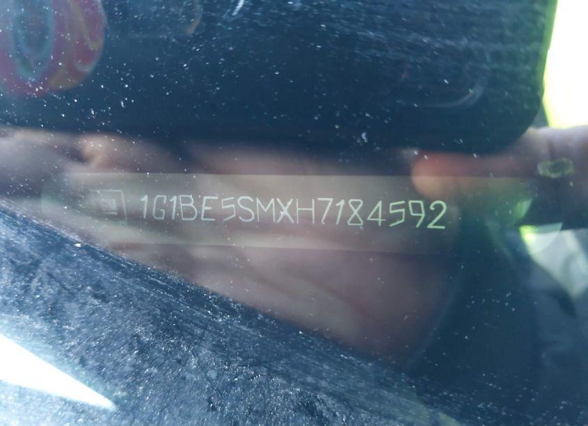 Photo 9 of 2017 Chevrolet Cruze LT AUTO (VIN 1G1BE5SMXH7184592)