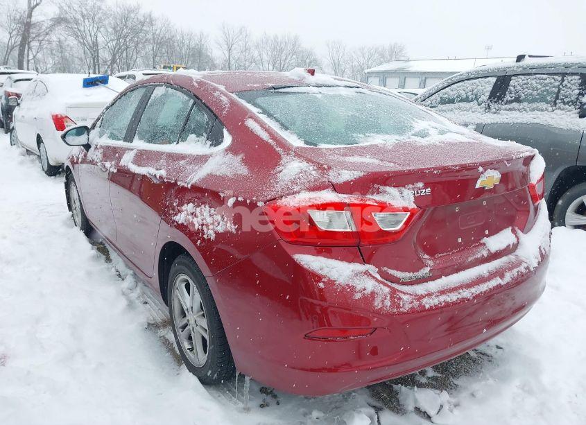 Photo 3 of 2017 Chevrolet Cruze LT AUTO (VIN 1G1BE5SMXH7200869)