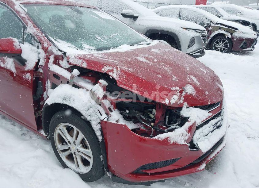 Photo 6 of 2017 Chevrolet Cruze LT AUTO (VIN 1G1BE5SMXH7200869)