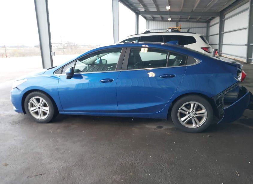 Photo 13 of 2017 Chevrolet Cruze LT AUTO (VIN 1G1BE5SMXH7214481)