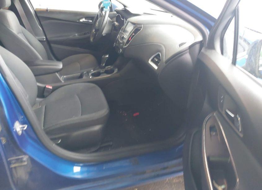 Photo 5 of 2017 Chevrolet Cruze LT AUTO (VIN 1G1BE5SMXH7214481)