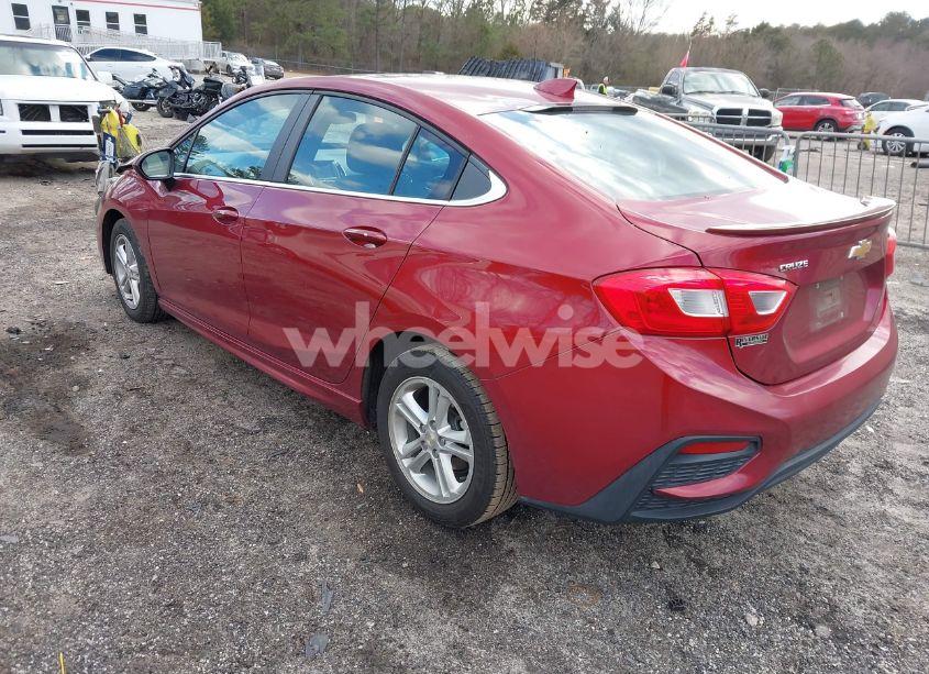 Photo 3 of 2017 Chevrolet Cruze LT AUTO (VIN 1G1BE5SMXH7222192)