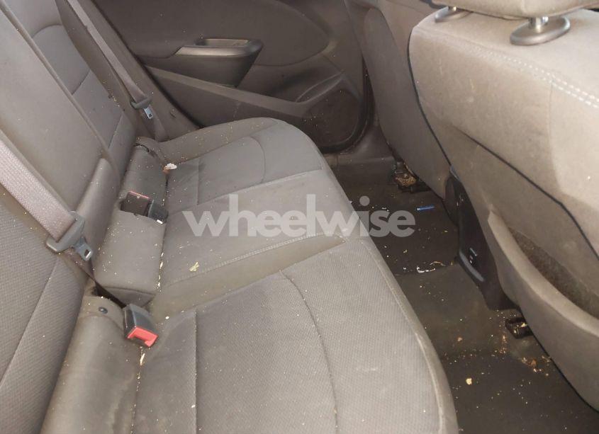 Photo 8 of 2017 Chevrolet Cruze LT AUTO (VIN 1G1BE5SMXH7236285)