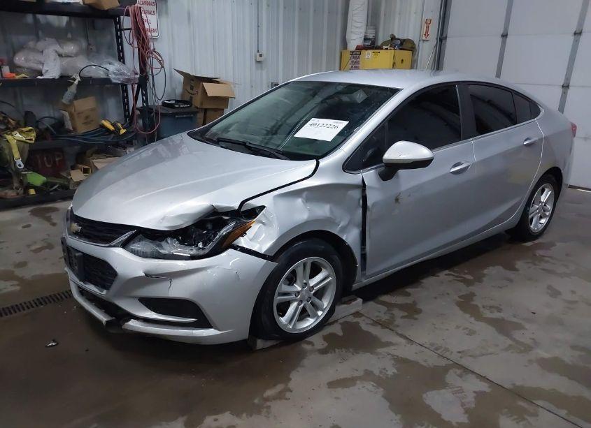 Photo 2 of 2017 Chevrolet Cruze LT AUTO (VIN 1G1BE5SMXH7254706)