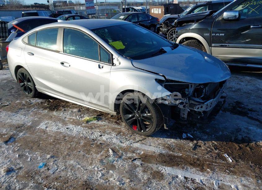 2017 Chevrolet Cruze LT AUTO (VIN 1G1BE5SMXH7260666) main photo