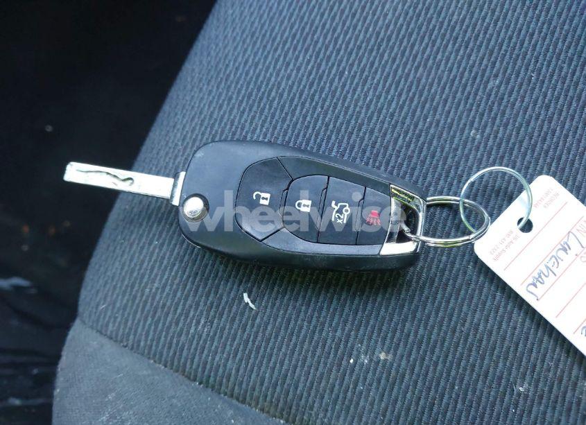 Photo 11 of 2017 Chevrolet Cruze LT AUTO (VIN 1G1BE5SMXH7260666)