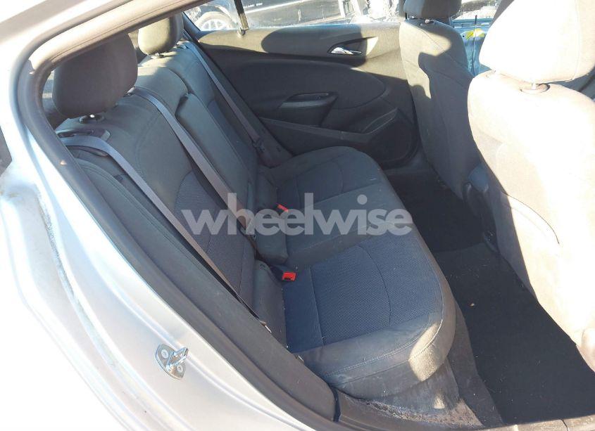 Photo 8 of 2017 Chevrolet Cruze LT AUTO (VIN 1G1BE5SMXH7260666)