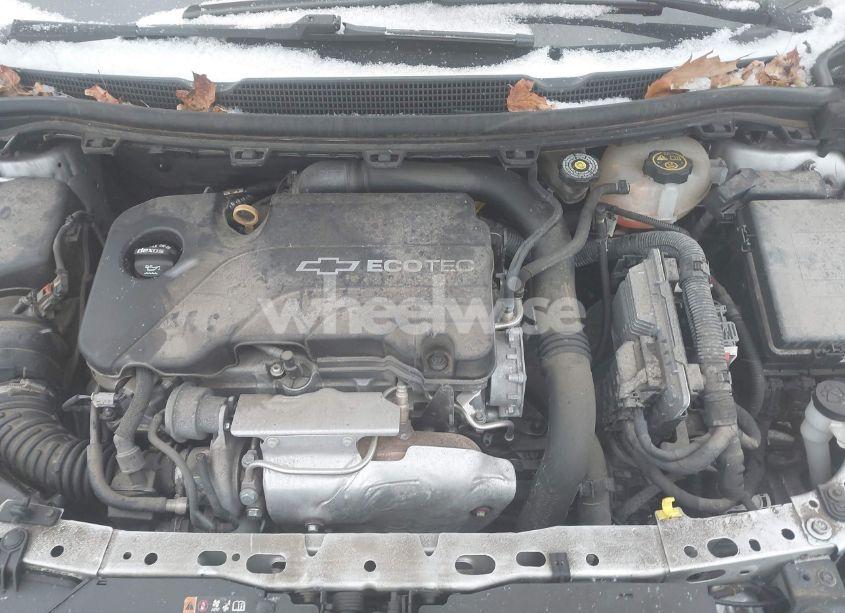 Photo 10 of 2018 Chevrolet Cruze LT AUTO (VIN 1G1BE5SMXJ7103922)